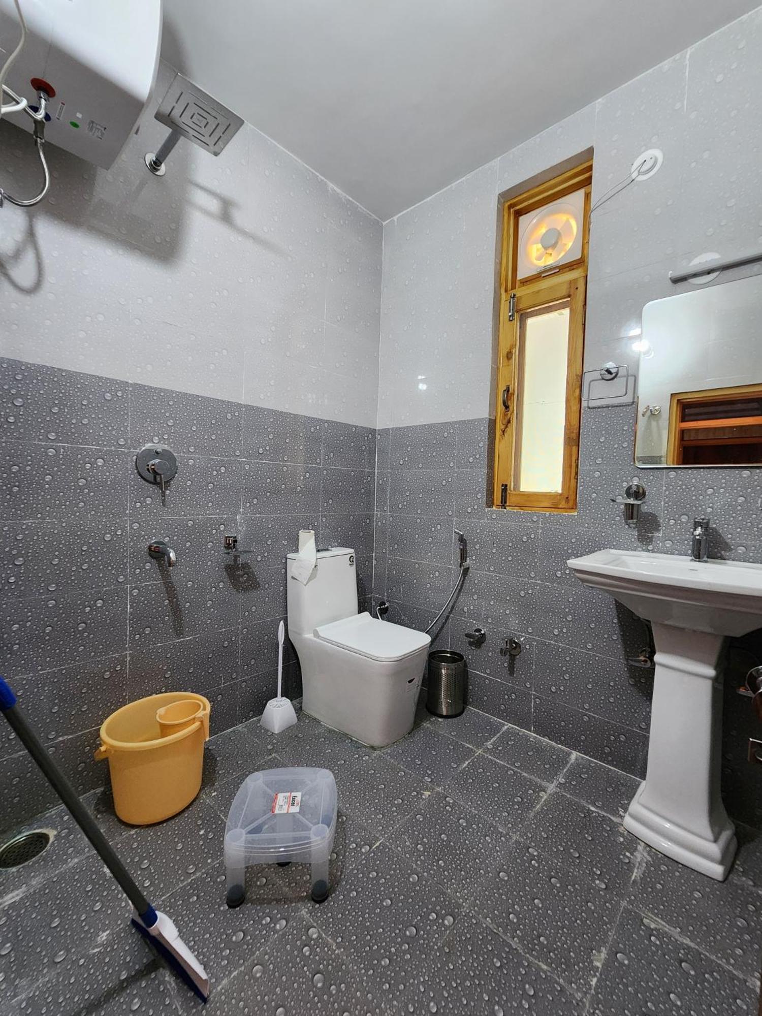 River View Villa Бір Екстер'єр фото